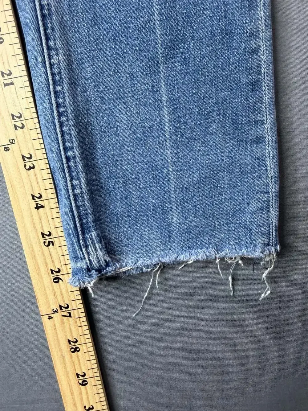 MOTHER The Mid Rise Dazzler Ankle Fray We The Animals Jeans Size 26